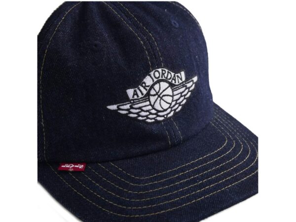 Nike Jordan x Levi's Denim Cap Rigid Rinse Blue - 055FJ-0000-gallery-1 - Acquista su ResellPiacenza