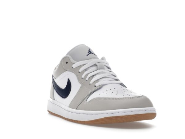 Jordan 1 Low Midnight Navy Neutral Grey - 553558-146-gallery-2 - Acquista su ResellPiacenza