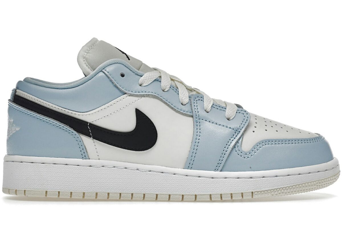Jordan 1 Low Ice Blue Black (GS) - 554723-401 - Acquista su ResellPiacenza