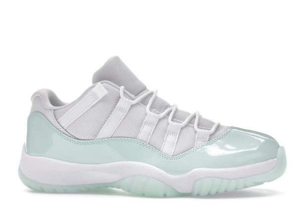 Jordan 11 Retro Low Igloo (Women's) - AH7860-103-gallery-1 - Acquista su ResellPiacenza