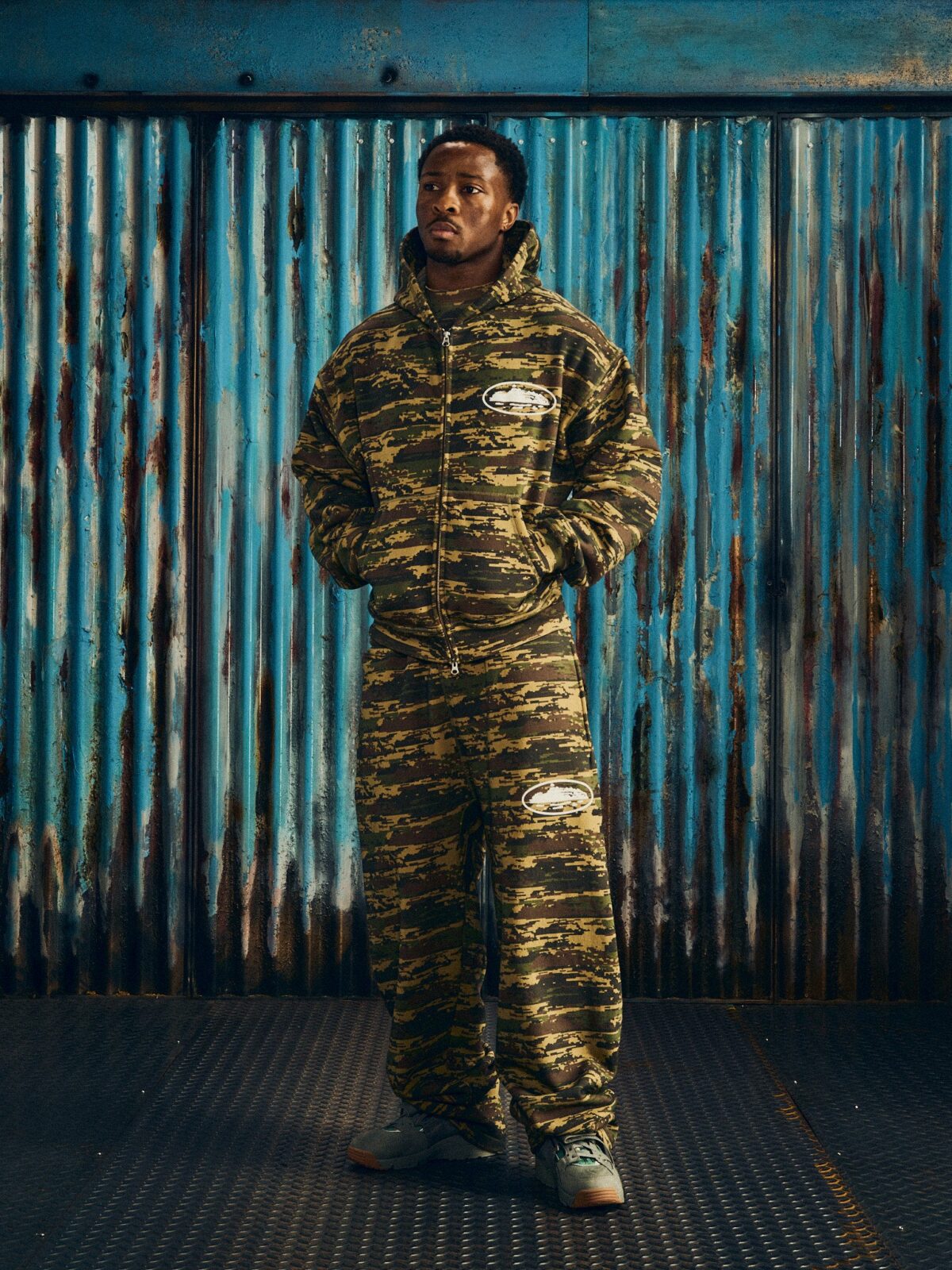 Corteiz Island Puff Print Tracksuit Digi Camo - CRTZ-IPP-TRACK-DIGI - Acquista su ResellPiacenza