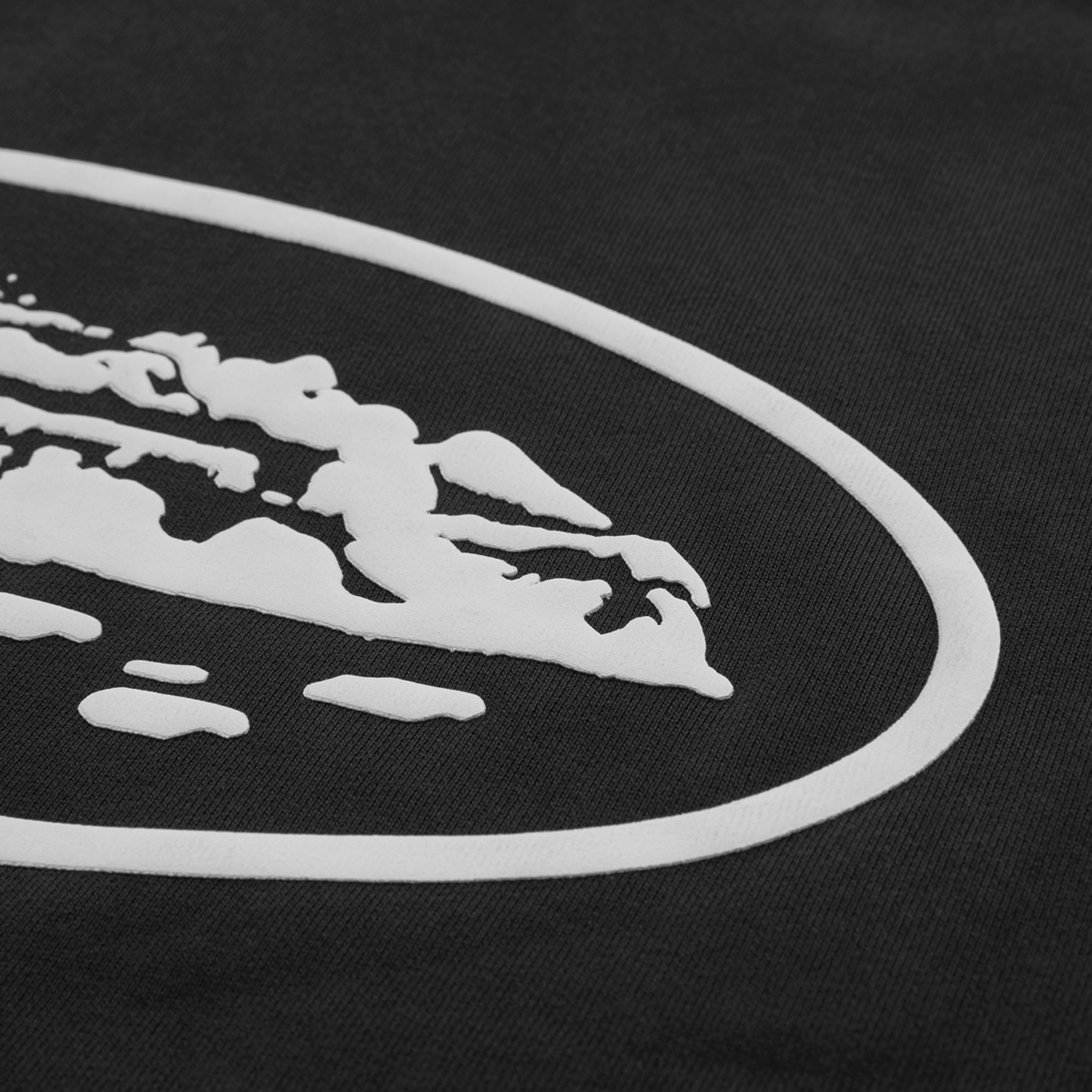 Corteiz Island Puff Print Zip Hoodie Black - CRTZ-IPP-ZHOODIE-BLK - Acquista su ResellPiacenza