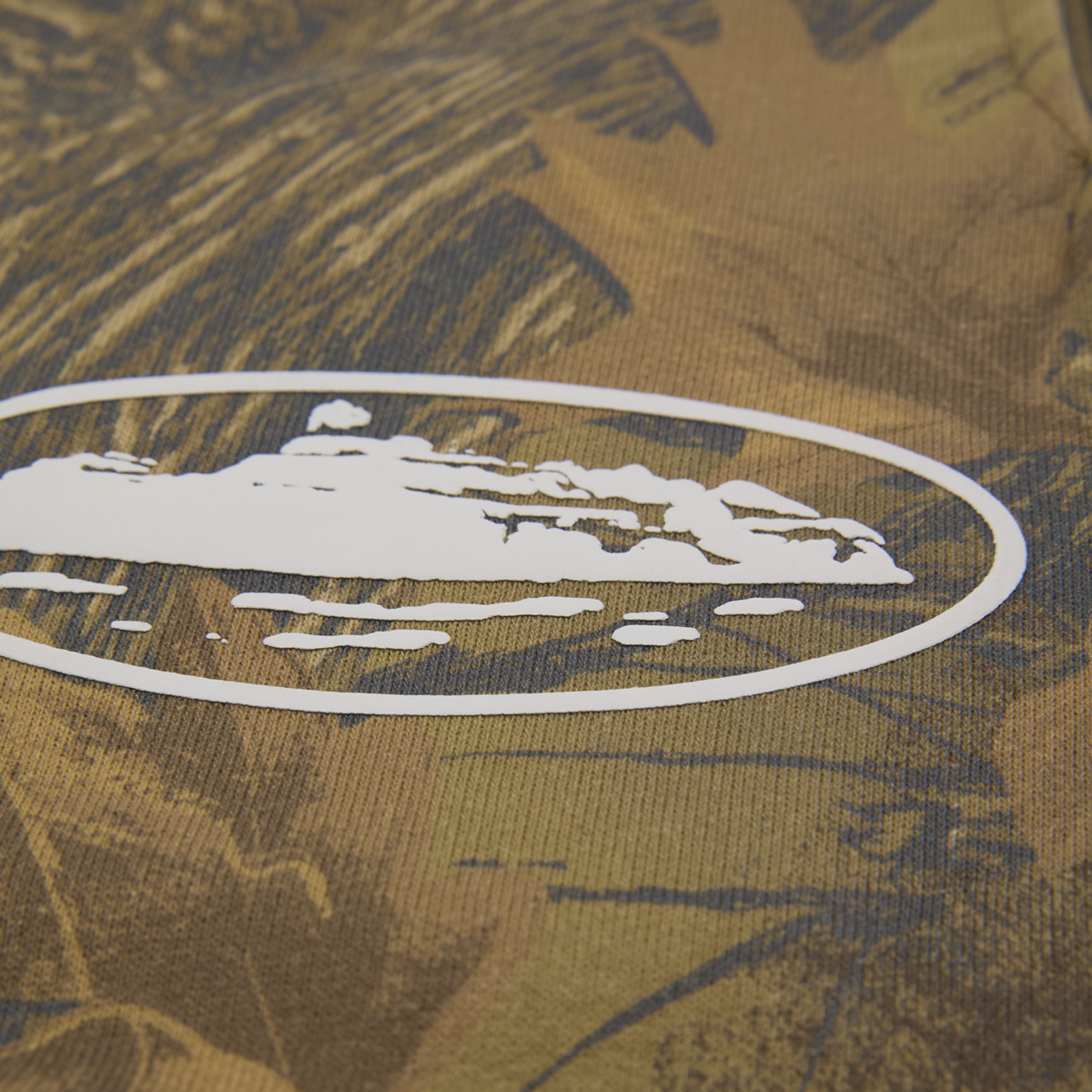 Corteiz Island Puff Print Zip Hoodie Forest Camo - CRTZ-IPP-ZHOODIE-FCAMO - Acquista su ResellPiacenza