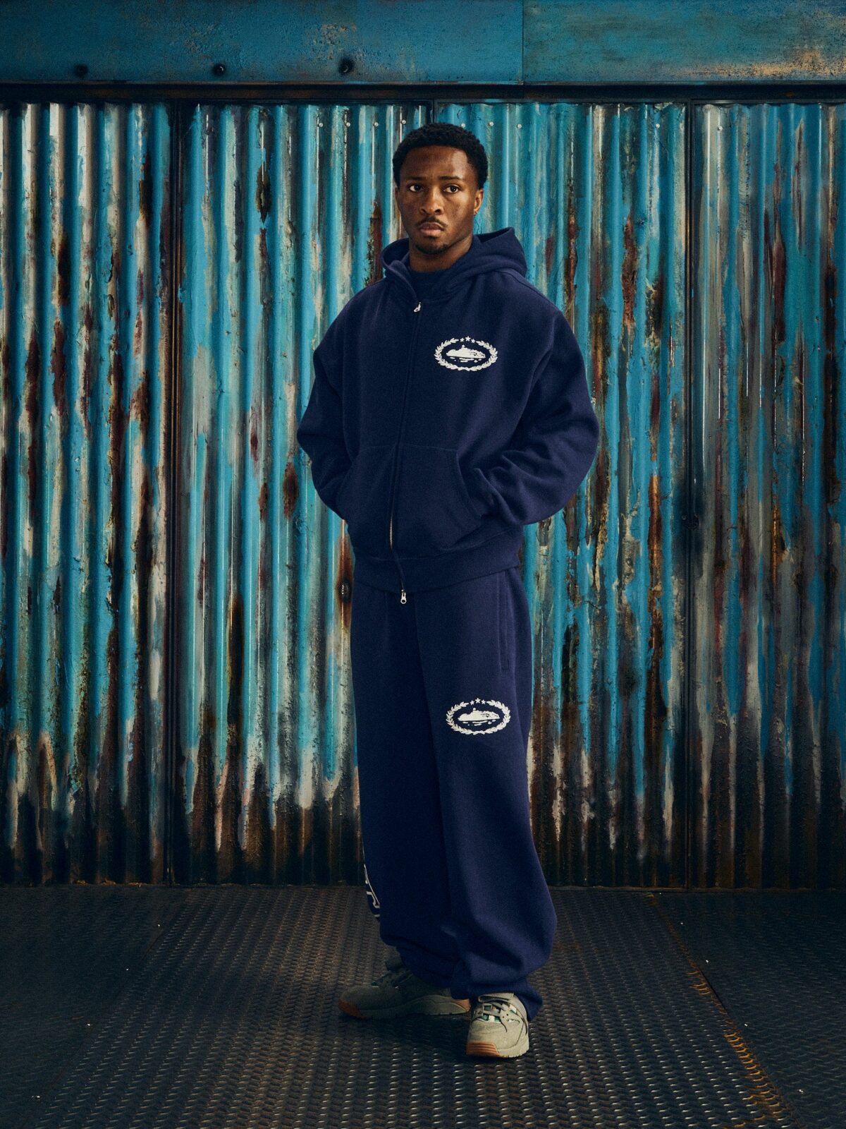 Corteiz Superior Royale Tracksuit Navy - CRTZ-SUP-ROYALE-TRACK-NVY - Acquista su ResellPiacenza
