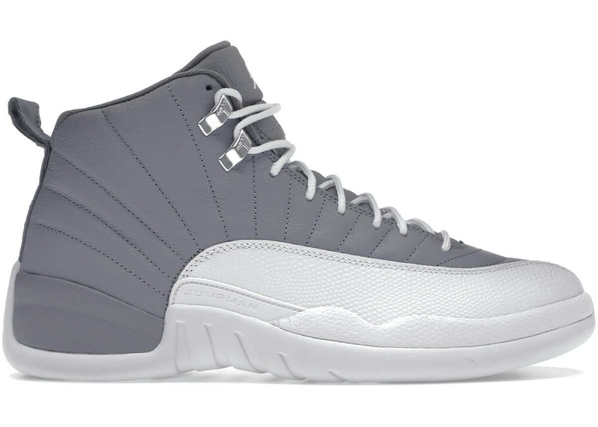 Jordan 12 Retro Stealth - CT8013-015 - Acquista su ResellPiacenza