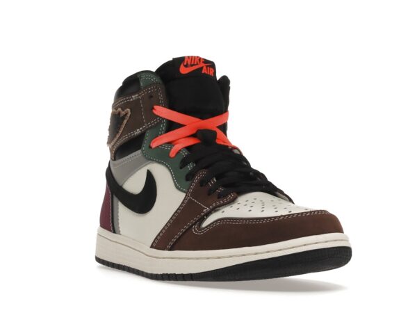 Jordan 1 Retro High OG Hand Crafted - DH3097-001-gallery-2 - Acquista su ResellPiacenza
