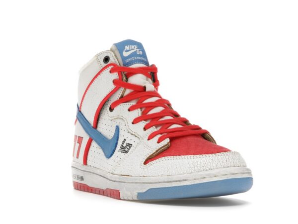 Nike SB Dunk High Pro Ishod Wair x Magnus Walker - DH7683-100-gallery-2 - Acquista su ResellPiacenza