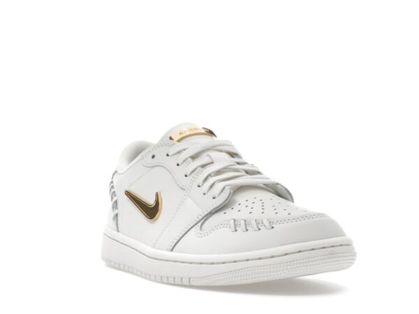 Jordan 1 Low Method of Make Sail Metallic Gold (Women's) - FN5032-100-gallery-2 - Acquista su ResellPiacenza