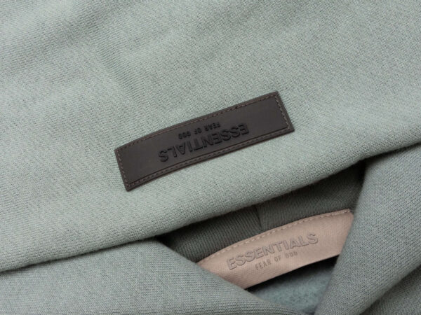 Abbigliamento in Offerta