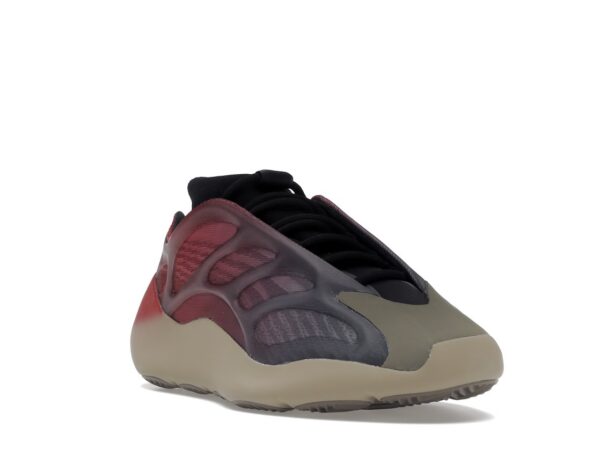adidas Yeezy 700 V3 Fade Carbon - GW1814-gallery-2 - Acquista su ResellPiacenza