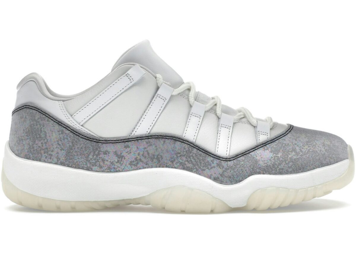 Jordan 11 Retro Low Year of the Snake - HQ7000-001 - Acquista su ResellPiacenza