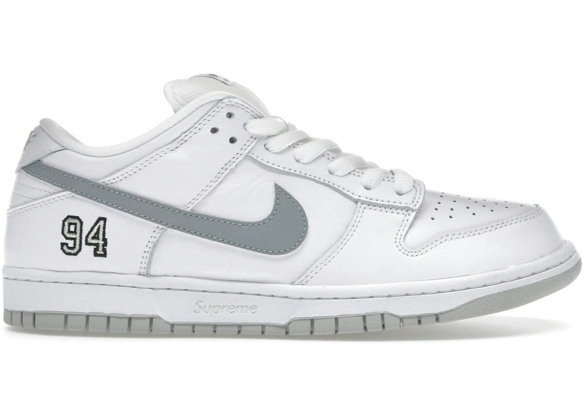 Nike SB Dunk Low Supreme 94 White Metallic Silver - HQ8487-100 - Acquista su ResellPiacenza