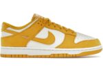 Nike Dunk Low Dark Sulfur Gold Mini Swoosh (Women's) - IB4417-101 - Acquista su ResellPiacenza