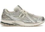 New Balance 1906R Silver Metallic Sea Salt - M1906REE - Acquista su ResellPiacenza