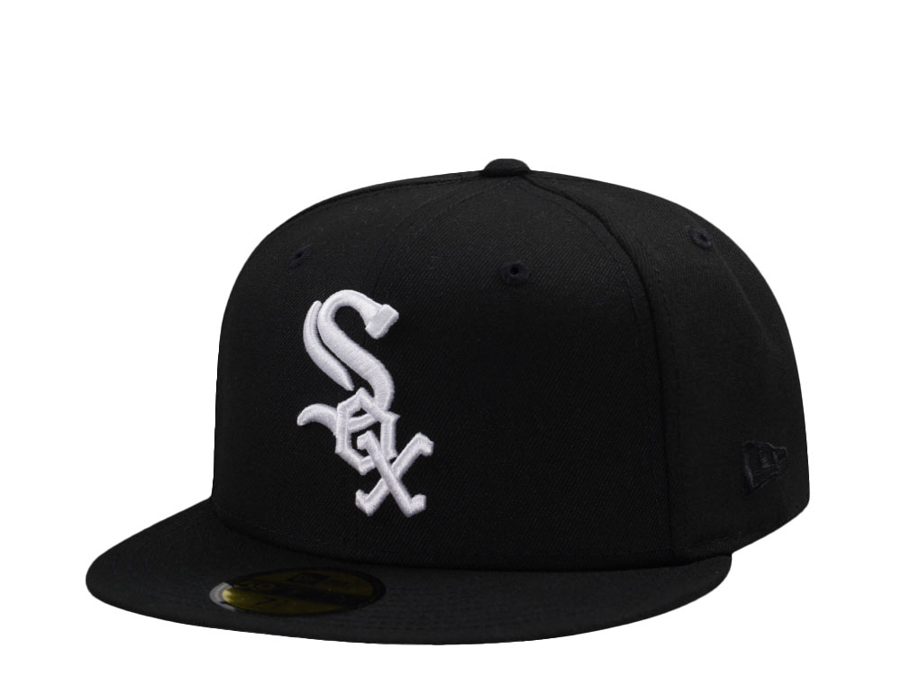 NE-EXC-NES9881-718-119.jpg New Era® Chicago White Sox Black Classic Edition 59Fifty Fitted Cap - NE-EXC-NES9881-718-119 - Acquista su ResellPiacenza