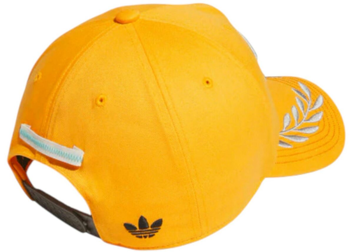 adidas x Bad Bunny x Mercedes-AMG F1 Racing Cap Gold - adidas-x-bad-bunny-x-mercedes-amg-f1-racing-cap-gold-gallery-1 - Acquista su ResellPiacenza