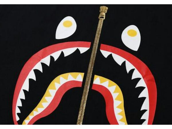 BAPE Colors Shark T-Shirt Black/Red - bape-colors-shark-t-shirt-black-red-gallery-1 - Acquista su ResellPiacenza