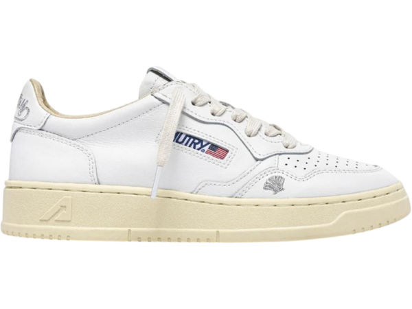 Autry Medalist Low White Silver Details (Women's)