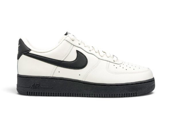Nike Air Force 1 '07 Light Bone Black